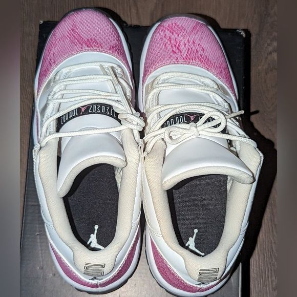 Jordan Retro Low 11's Pink Snakeskin - Picture 5 of 8